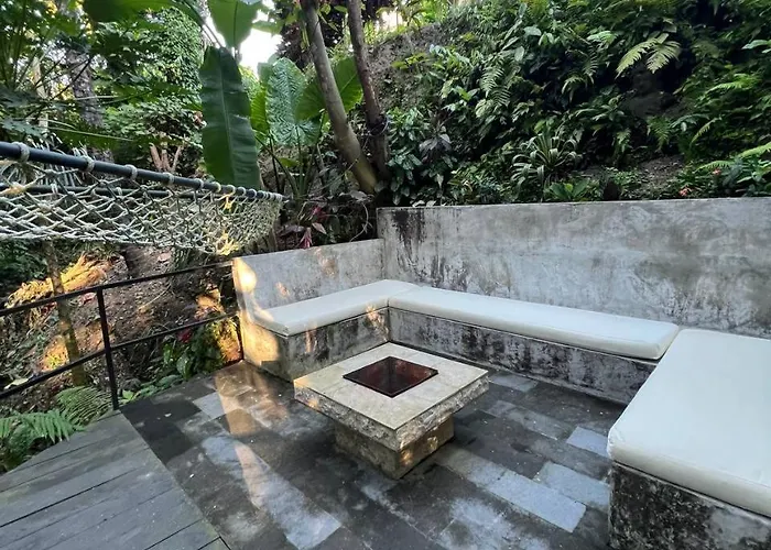 El Bambo Gianyar 2br With Private Pool Villa *