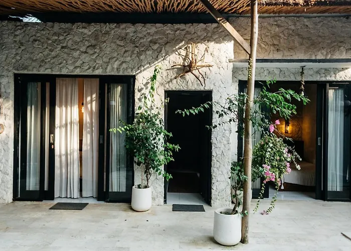 El Bambo Gianyar 2br With Private Pool Vakantiehuis Keramas