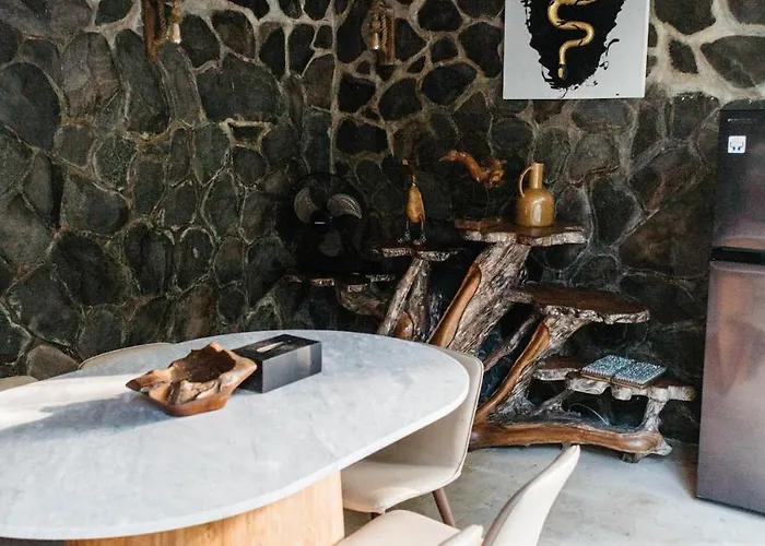 Vakantiehuis El Bambo Gianyar 2br With Private Pool Keramas